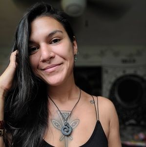 Meet your Posher, Alakai